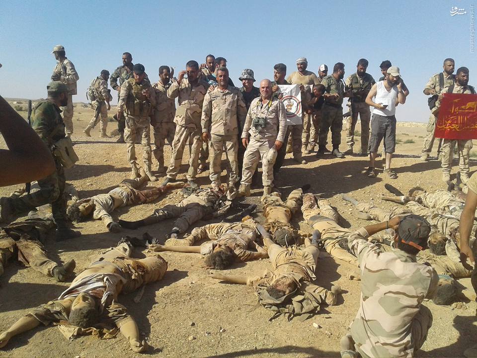 150 کشته داعش در نبردهای طبقه+عکس