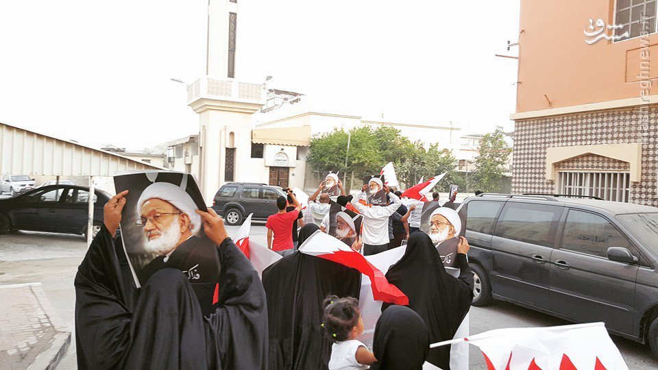 اعتراضات شبانه روزی بحرین را فراگرفته است+عکس