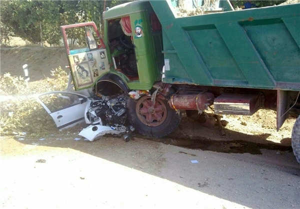 مرگ 3 مسافر زیر چرخ کامیون +عکس