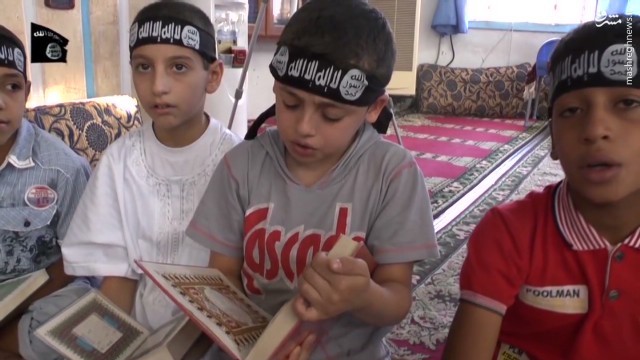 کودکان آسیای مرکزی در نقش جلادان داعش