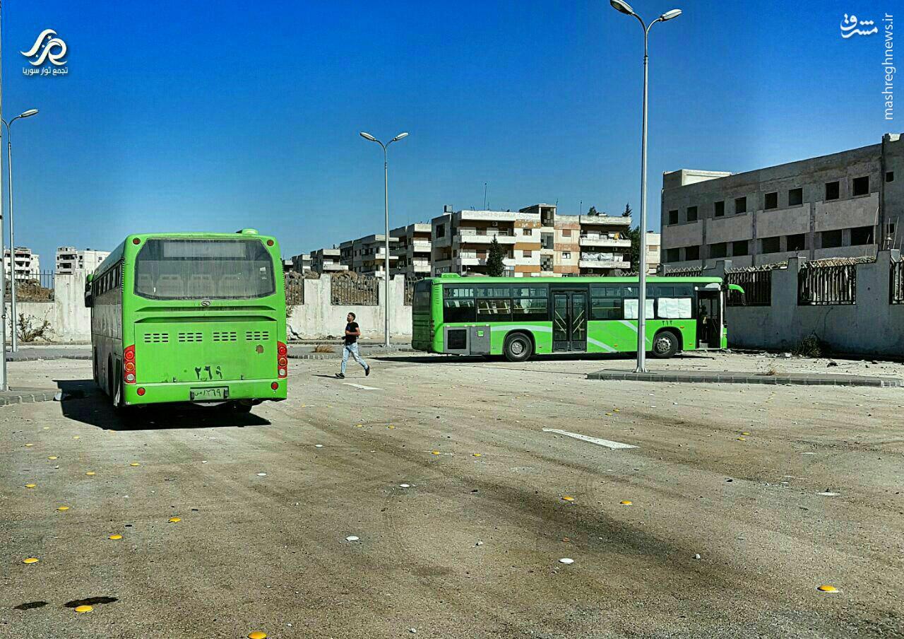 اخراج گروه دوم تروریستهای تکفیری از حی الوعر حمص+عکس