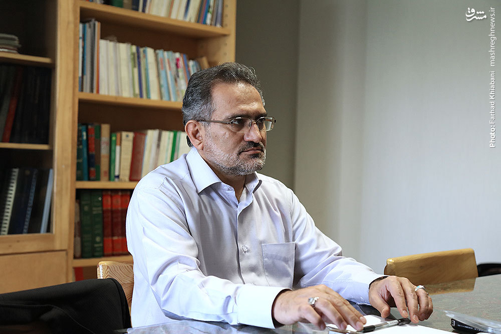 احمدی‌نژاد نمی‌پذیرفت در خانه‌نشینی مقابل حکم رهبر انقلاب قرار دارد/ یکتا هنوز به این جمع‌بندی نرسیده که مثل احزاب سیاسی فعالیت کند/ این بار برخلاف سال 92 باید به یک کاندیدای واحد برسیم